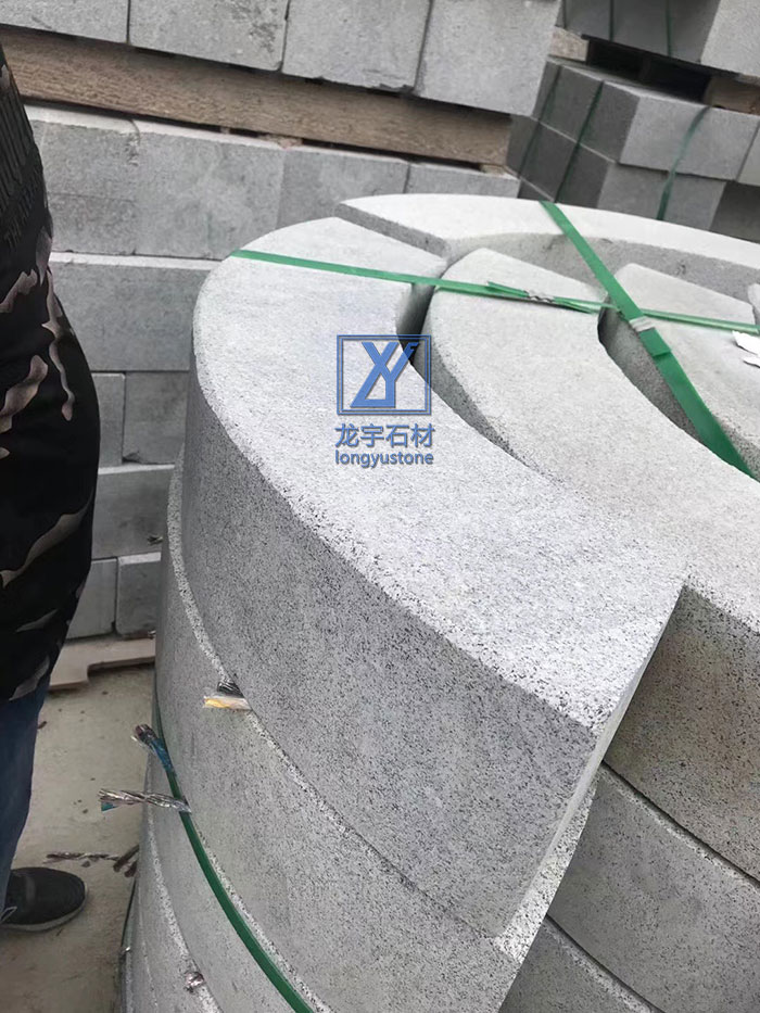 大连芝麻灰石材雕刻特殊工艺